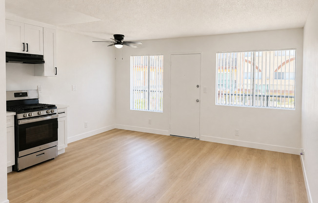 1 bed, 1 bath, 730 sqft, $1,565, Unit 14030 124