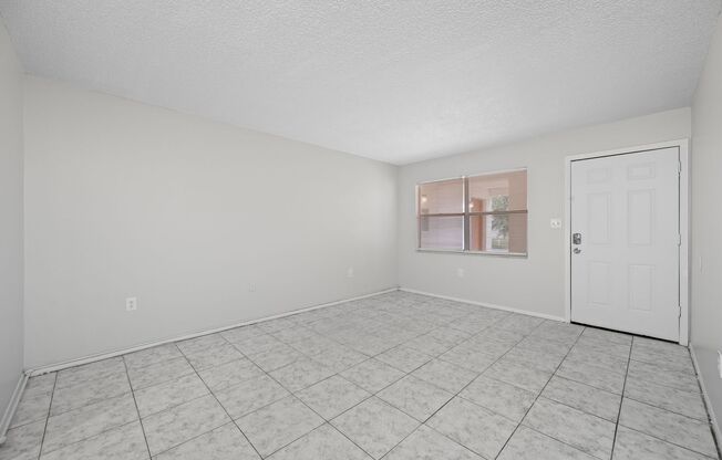Spacious Clearwater Apartment with Laundry On Site