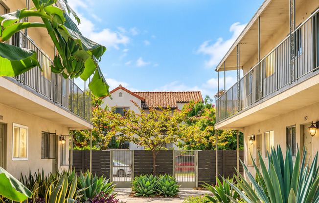 1 bed, 1 bath, 380 sqft, $1,450, Unit 112