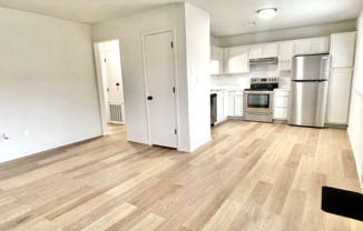 2 beds, 1 bath, 900 sqft, $1,100, Unit 507B