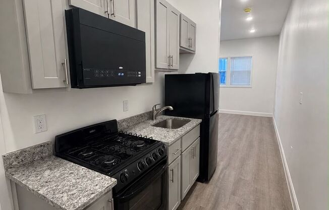 Everett Closing LLC