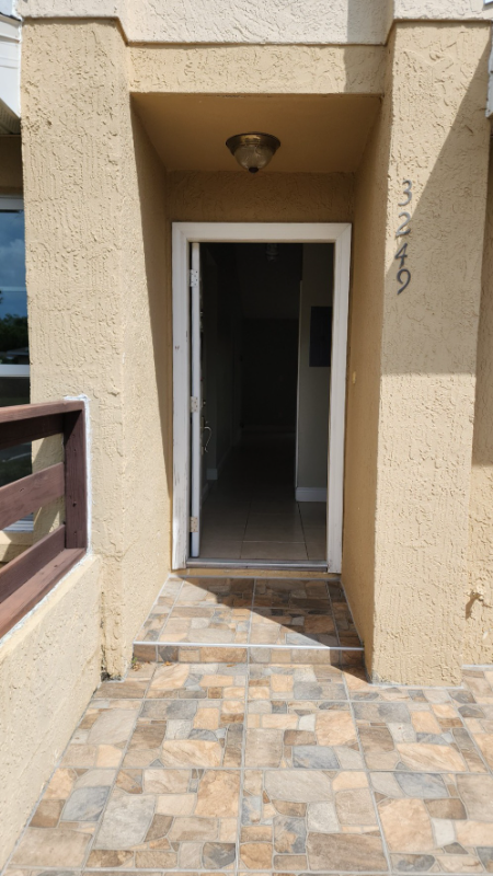 3249 SANDY SHR LN
