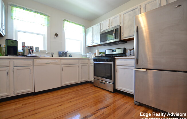 72 Hunnewell Ave