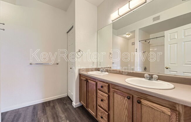 2 beds, 2 baths, 1,056 sqft, $1,900, Unit 16205