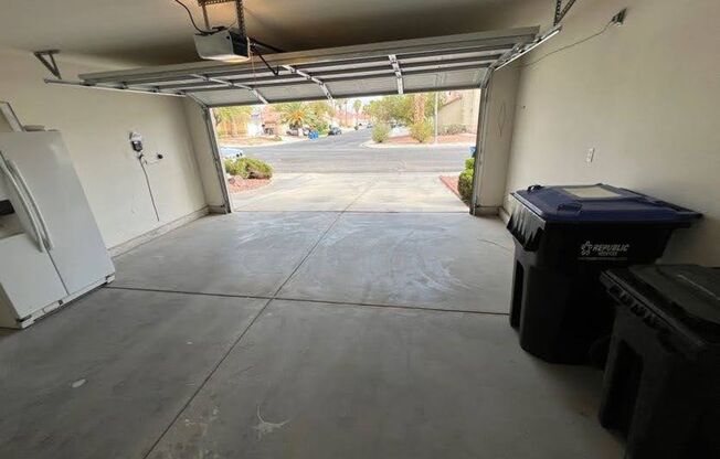 3 beds, 2 baths, $2,350
