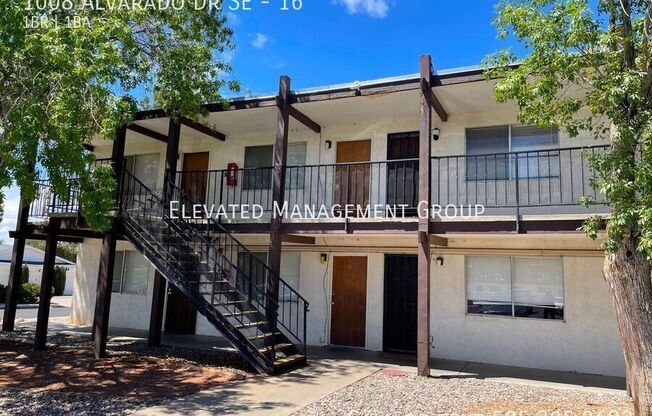1008 ALVARADO DR SE