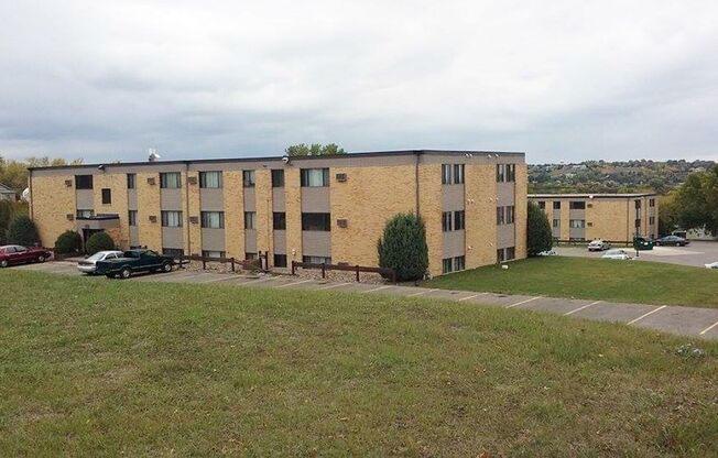 1 bed, 1 bath, 460 sqft, $755, Unit 525-20