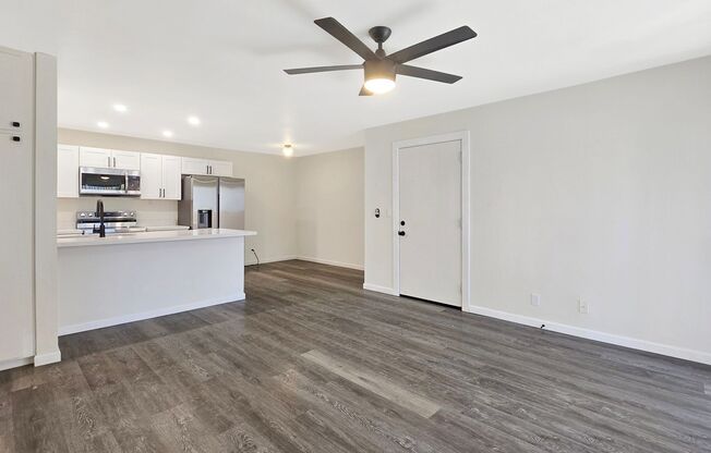 Pleasant 2b/2ba Condo in Wonderful South Scottsdale