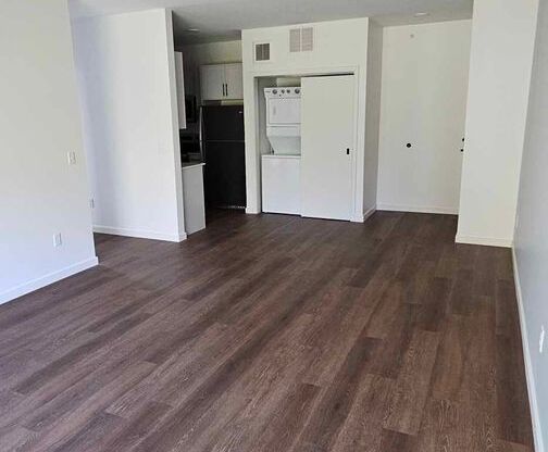 2 beds, 1 bath, 902 sqft, $1,650, Unit 302