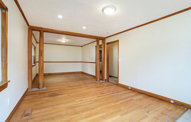 3 Bedroom, 2 Bath Home in Grand Rapids! Available November 2025- Includes Washer and Dryer!