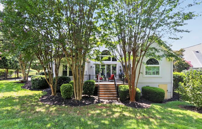 4 beds, 3.5 baths, $6,300