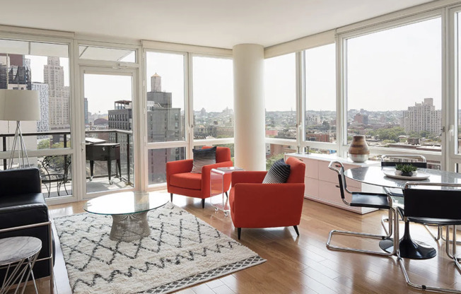 2 beds, 1 bath, $5,540, Unit 2108