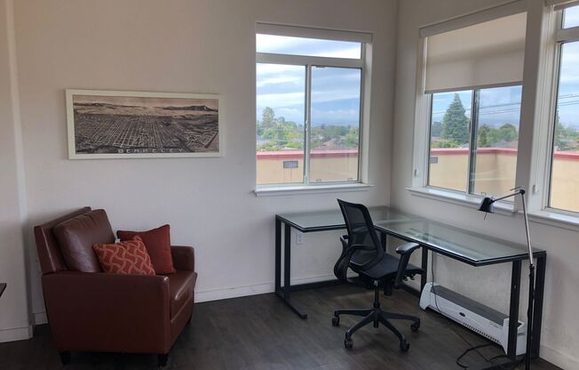 3 beds, 2 baths, 1,035 sqft, $3,995, Unit 302