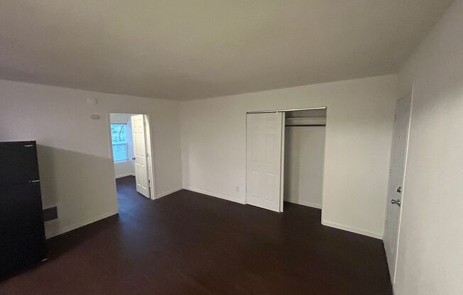 1 bed, 1 bath, 550 sqft, $875, Unit Apt 7