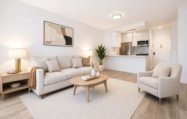 1 bed, 1 bath, 650 sqft, $6,000, Unit 23F