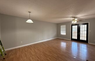 2 beds, 1.5 baths, $975, Unit Apt 35