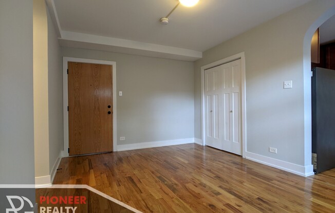 550 W Arlington Pl