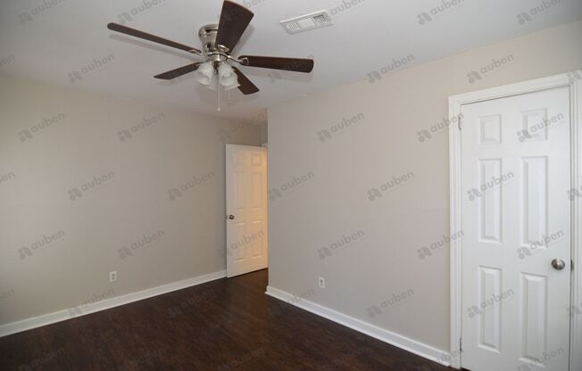 2 beds, 1 bath, $1,000