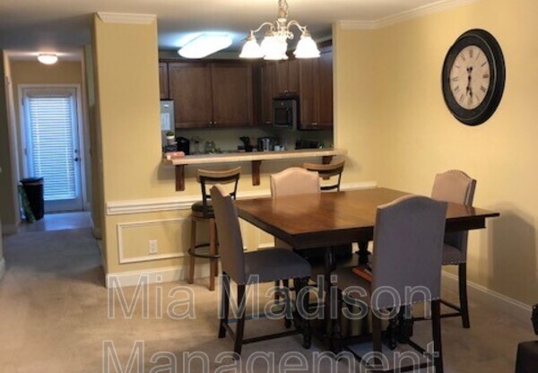 14 WINTER LK CIR