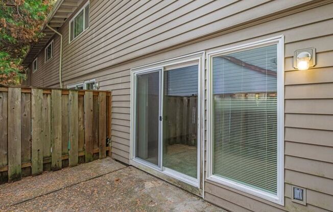 2 beds, 1.5 baths, 1,100 sqft, $1,695, Unit 56