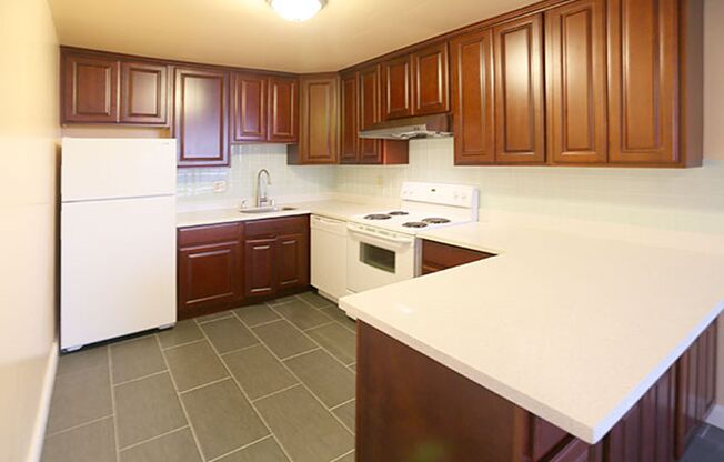 2 beds, 2 baths, $3,195