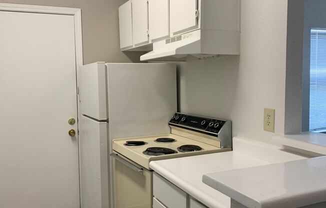 2 beds, 2 baths, 1,038 sqft, $1,085, Unit 2007