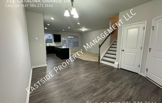 512 CATALINA GRANDE DR