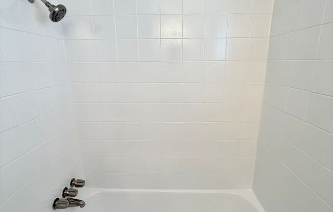1 bed, 1 bath, $725, Unit MA906