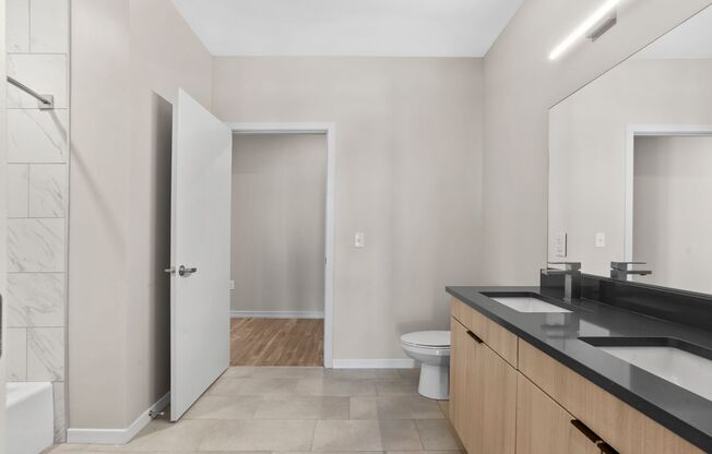 2 beds, 1 bath, 913 sqft, $3,650, Unit 315