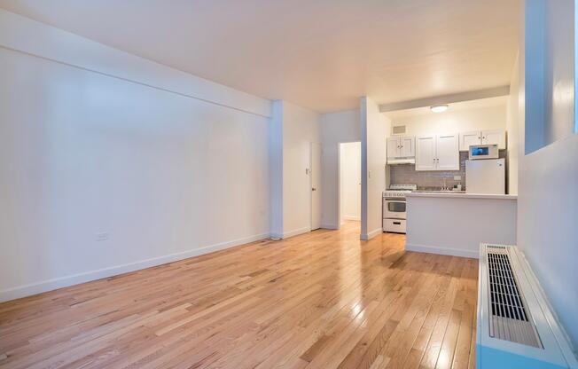 Studio, 1 bath, 450 sqft, $2,750, Unit TH2