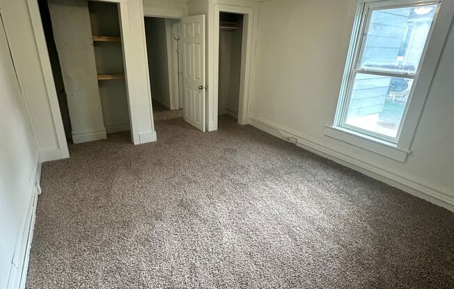 2 beds, 1 bath, $1,000, Unit 1