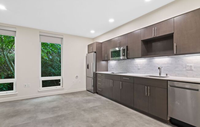 Studio, 1 bath, 347 sqft, $1,223, Unit 212