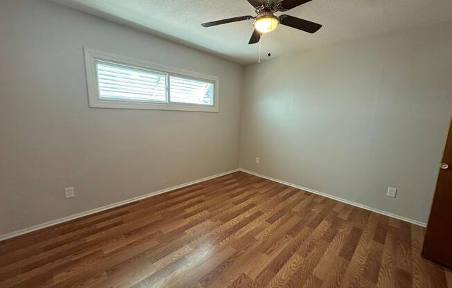 2 beds, 1 bath, $1,400