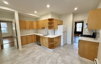 4 beds, 2.5 baths, 1,805 sqft, $5,300, Unit C