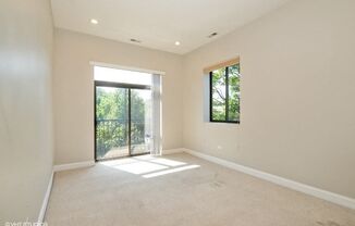 Bright bedroom with balcony access - 2 Bedroom