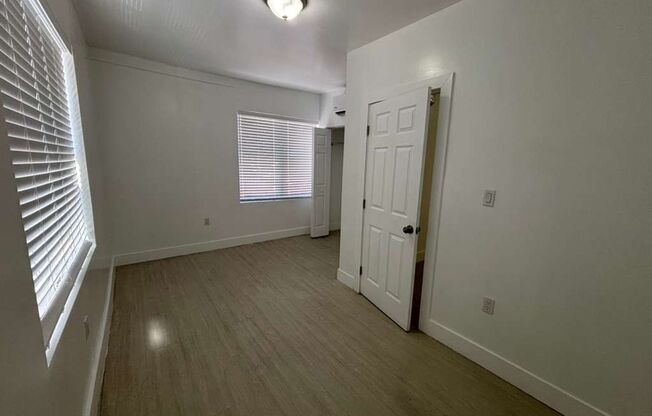 2 beds, 1 bath, 550 sqft, $1,550, Unit Unit 08