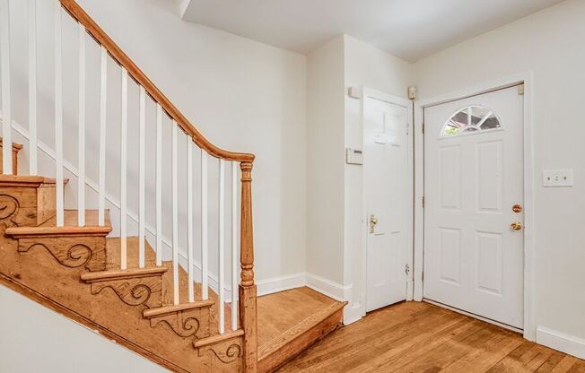 1007 15 ST SE