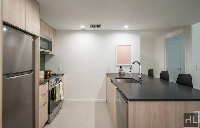 1 bed, 1 bath, $3,500, Unit 233