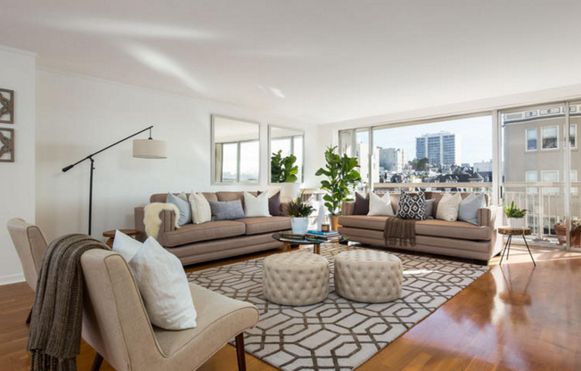 2200 Pacific Ave. #6C