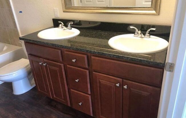 3 beds, 2 baths, 1,362 sqft, $1,700, Unit 4301