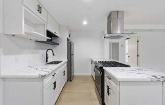 Torrance Gateway Apartments