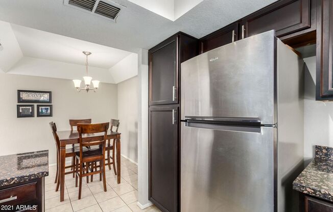 2 beds, 2 baths, $1,695, Unit Bldg M