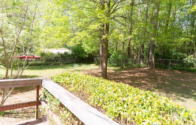 Available 3/2 house in Green Acres!