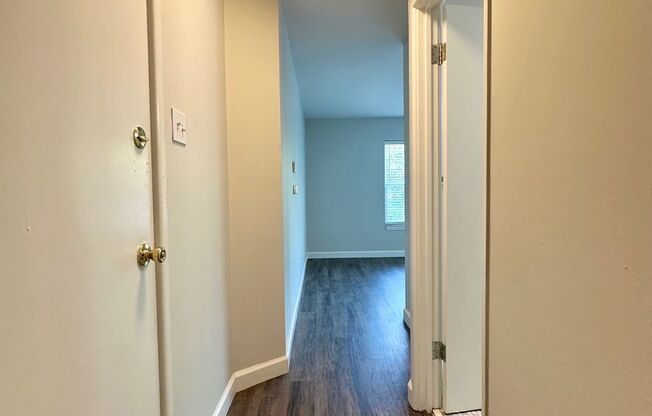 1 bed, 1 bath, 800 sqft, $895, Unit 4117-1H