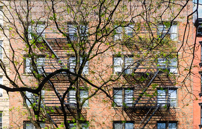 315 E 5 ST