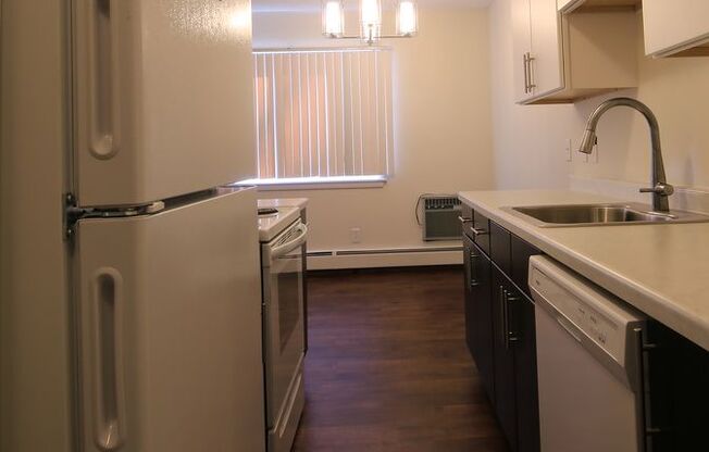 1 bed, 1 bath, 640 sqft, $995, Unit 206