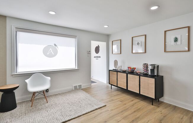 Lounge/Coffee Station