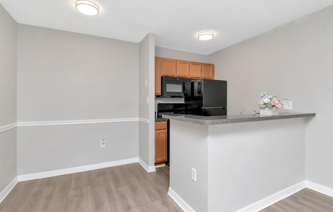 Updated Ground Floor 1BR - Move in Incentives Available