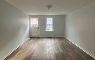 Renovated 2 BD, 1 BA Home in Lancaster!