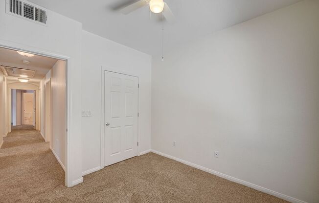 3 beds, 2 baths, $1,650, Unit # 136